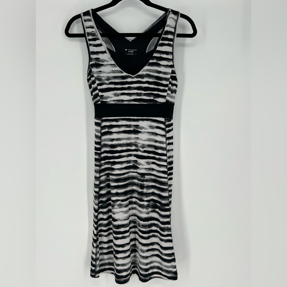 Tek‎ Gear Athletic black, gray, and white Drytek workout tank top w/bra dress